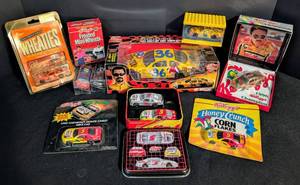 lot 216 image: Kelloggs and Brand Sponsor Diecast Race Cars