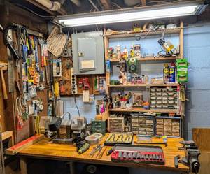 lot 225 image: Large Variety of Hand Tools, Hardware and More