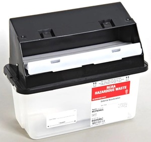 lot 62 image: MSRP $200 NEW Out of Box (14 Containers wCounterbalance Lids) Covidien RCRA Transportable Hazardous Pharmaceutical Waste Containers  Leak-Resistant wAbsorbent Pad Ideal for Clinics, Pharmacies, Vets, Home, Office, Garage, Workshop & More
