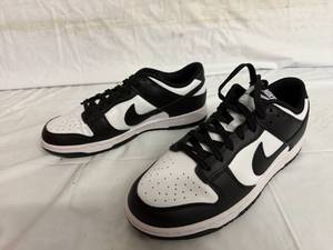 lot 19 image: Nike Dunk Lows - Mens 8.5 Womens 10