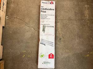 lot 24 image: Household Essentials Steel Clothsline