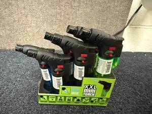 lot 66 image: 6 Pack of XXL Mini Torches