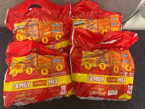 lot 112 image: 4 Varitey Pack of Family Diana Mix