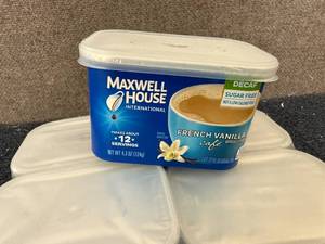lot 170 image: 8 Packs of Maxwell House French Vanilla Powder