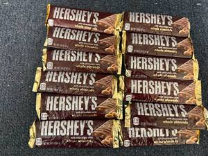 lot 184 image: 12 Hersheys Bars with Almonds