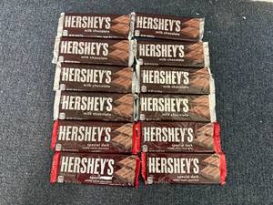 lot 195 image: 12 Hersheys Bars