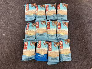lot 198 image: 12 Clif Energy Bars
