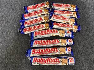 lot 212 image: 12 Baby Ruth Bars