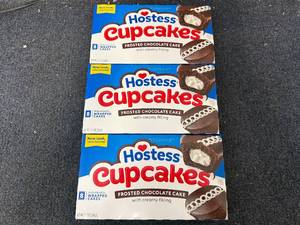 lot 224 image: 3 Packs of Hostess Cupcakes
