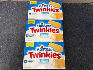 lot 217 image: 3 Packs of Hostess Twinkies