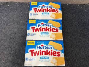 lot 219 image: 3 Packs of Hostess Twinkies