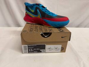 lot 75 image: Size 12c Nike Kyrie 8 GO SE (PS)