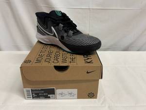 lot 80 image: Size 5Y Nike Kyrie 8 GO (GS)