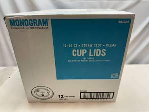 lot 111 image: 12x 65ct Cup Lids 12-24oz Straw Slot Clear