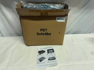 lot 104 image: Pet Sofa