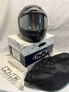 lot 15 image: HJC Helmet