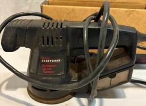 lot 17 image: Craftsman 4-12 Random Orbital Sander