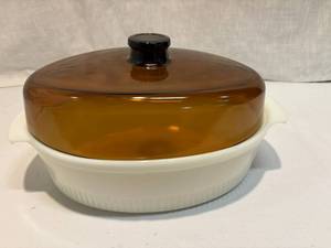 lot 71 image: Anchor Hocking Fire King Casserole