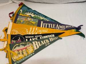 lot 74 image: Five Vintage Pennants