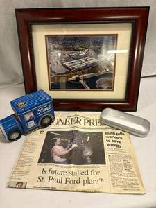 lot 79 image: Ford Memorabilia