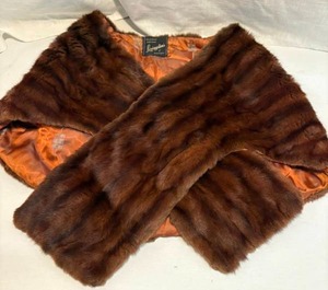 lot 103 image: Vintage Fur Stole