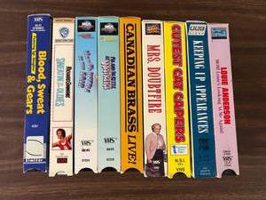 lot 115 image: 9 VHS Movies