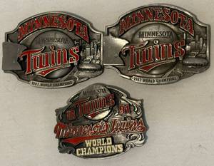 lot 123 image: Minnesota Twins Belt Buckles