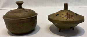 lot 157 image: Brass Pots with Lids