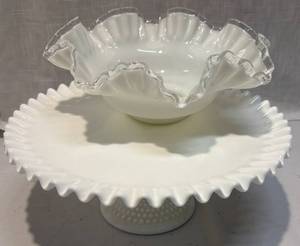 lot 185 image: Fenton Bowl and Fenton Cake Plate