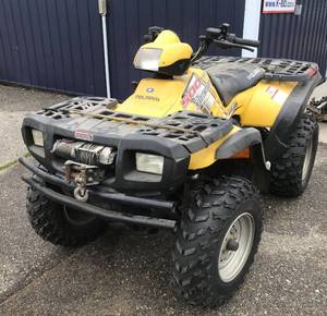 lot 6 image: 2005 Polaris Sportsman 500