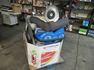 lot 102 image: Pallet of Store Overstock and Ecommerce Product and Returns