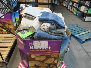lot 131 image: Pallet of Store Overstock and Ecommerce Product and Returns