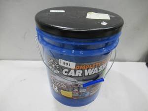 lot 291 image: Chemical Guys Complete Clean Car Wash Kit