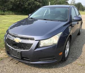 lot 3 image: 2014 Chevy Cruze LT