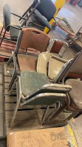 lot 319 image: Mixed Lot of Used Metal and Upholstered Stackable Office Chairs