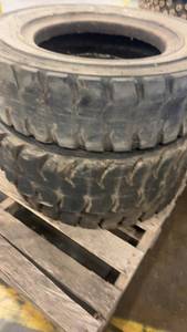 lot 323 image: Pair of 7.00-15 Super Duty Industrial Tires