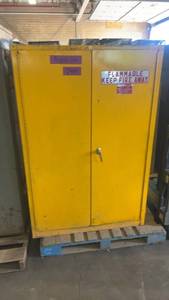 lot 415 image: Yellow Flammable Storage Cabinet with Shelves