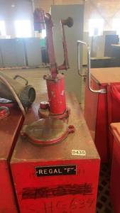 lot 435 image: Red Metal Industrial Oil Dispenser with Pump