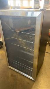 lot 707 image: Insignia NS-BC115SS9 Beverage Cooler with Glass Door