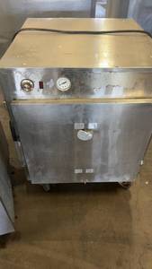 lot 715 image: Alto-Shaam 750-H Commercial Food Warmer Holding Cabinet