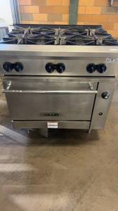 lot 718 image: Vulcan 6-Burner Commercial Gas Range with Oven