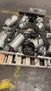 lot 796 image: Set of 10 Aluminum Stage Par Can Lights with Power Cables