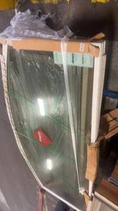 lot 829 image: Integrity by Marvin Large Curved Glass Window 48 in x 80 in