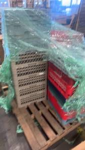 lot 840 image: Pallet of Stackable Plastic Storage Bins and Crates