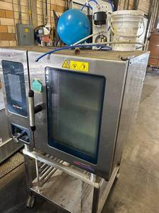 lot 293 image: Alto-Shaam Commercial Combi Oven on Stainless Stand