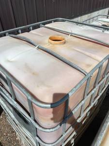 lot 1380 image: Large Plastic IBC Tote with Metal Cage