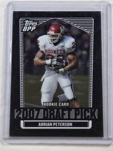 lot 43 image: Adrian Peterson Rookie 2007 Topps DPP #135 - Oklahoma Sooners Football Card