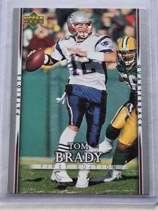lot 277 image: Tom Brady 2007 Upper Deck First Edition #56 - New England Patriots Football Card