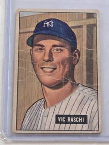 lot 285 image: Vic Raschi 1951 Bowman #25 - New York Yankees Vintage Baseball Card