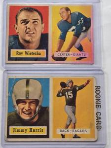 lot 467 image: Lot of 2 Vingate 1952 Topps Football Cards Featuring Ray Wietecha #122 and Jimmy Harris #135